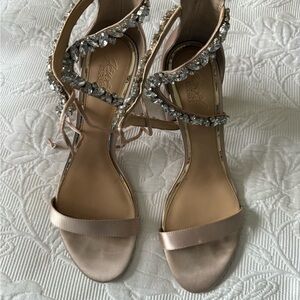 Elegant Women's Sandals with Rhinestone straps Badgley Mischka tie strap size 11